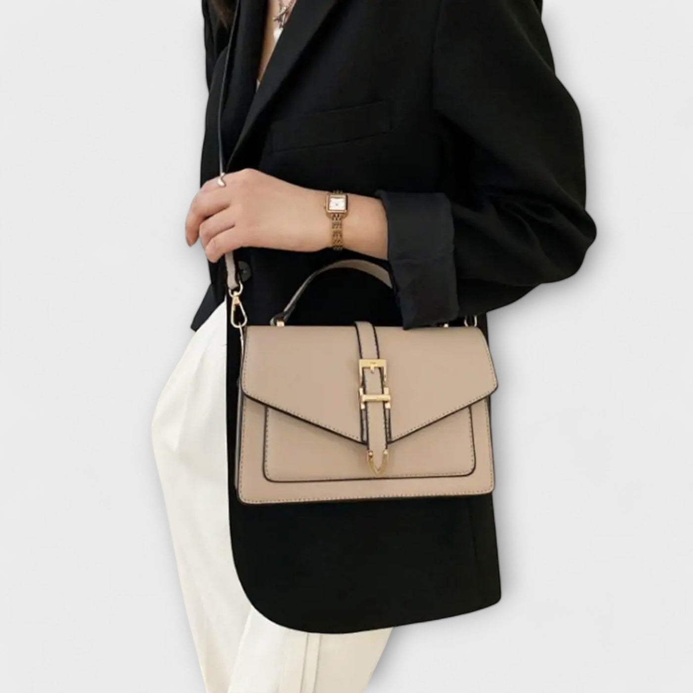 Lora. - Classic Shoulder Bag